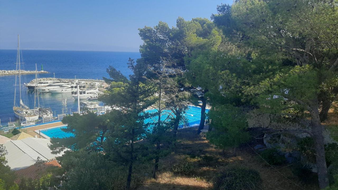 Old Captain'S Apartments - In A Pine Wood By The Sea And Tennis Courts Split Extérieur photo