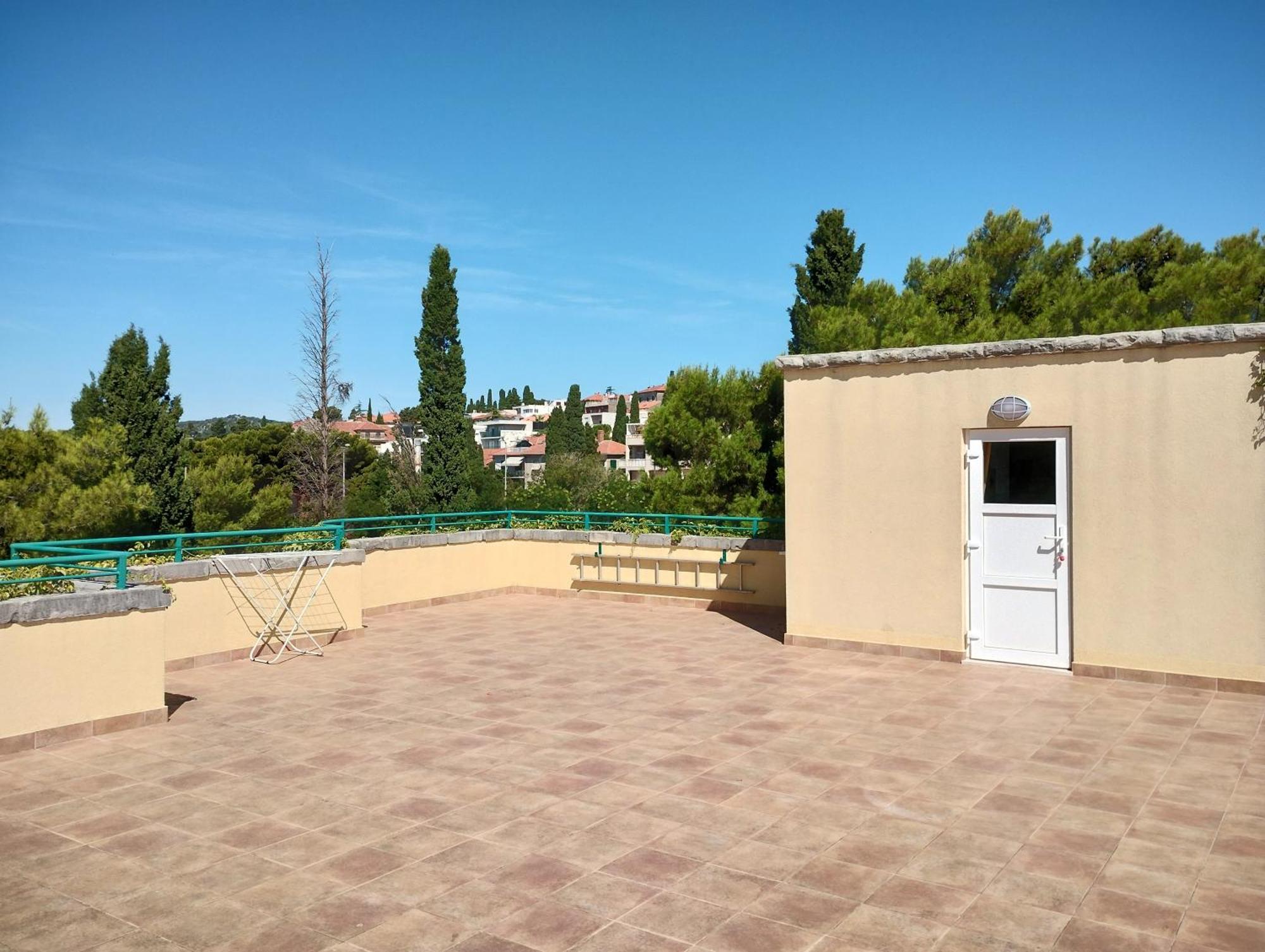 Old Captain'S Apartments - In A Pine Wood By The Sea And Tennis Courts Split Chambre photo